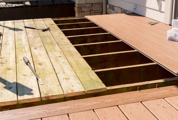 Cost of Deck Floor Replacement in Belleville