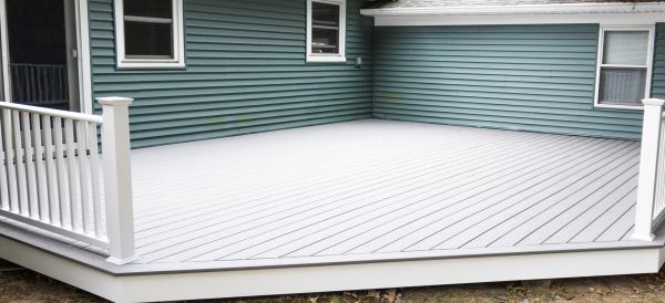 Cost of Vinyl Decking Installation in Belleville